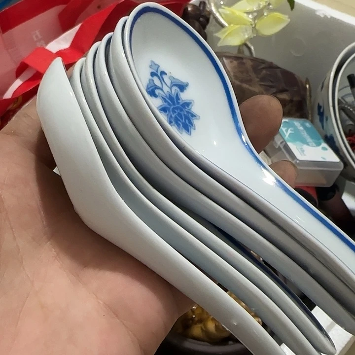 K***声扇子共和国哈哈哈哈哈哈哈哈