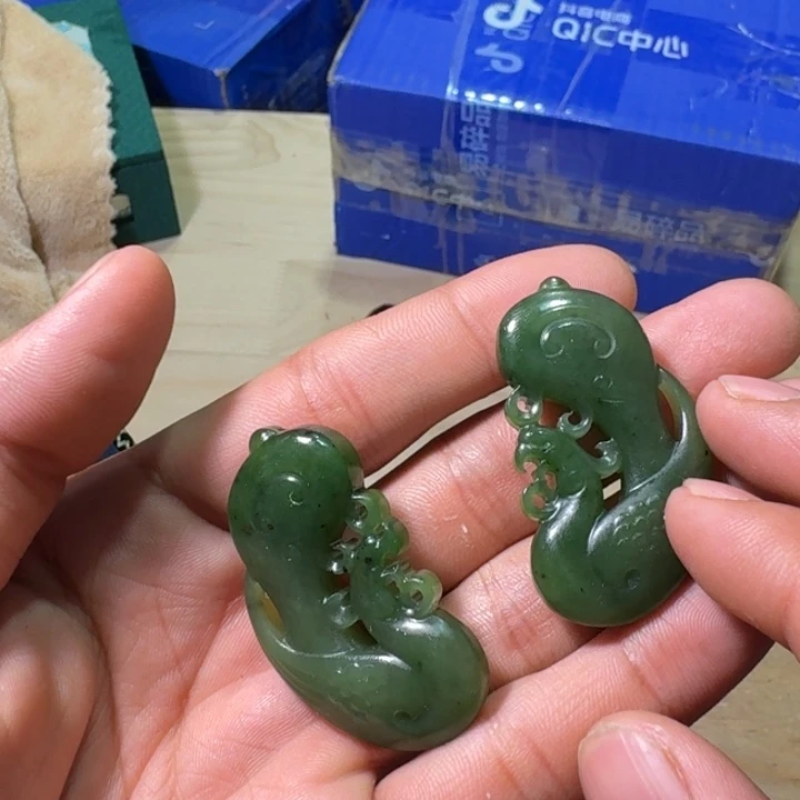 未镶嵌和田玉（糖玉）车挂