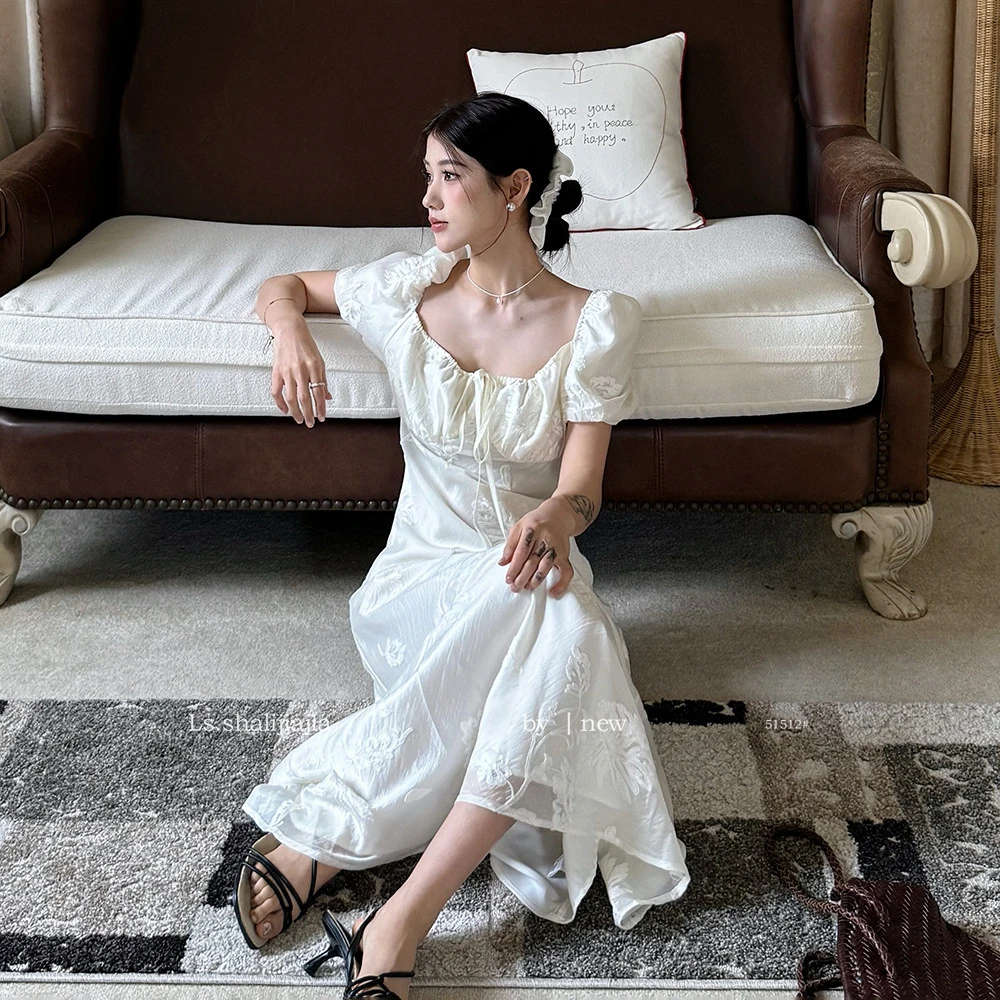 LS述致 法式方领白色连衣裙子女春夏季2025年新款收腰长裙