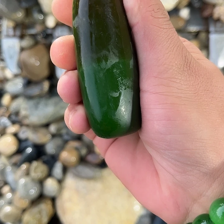 和田玉（糖玉）未镶嵌珠宝奇石