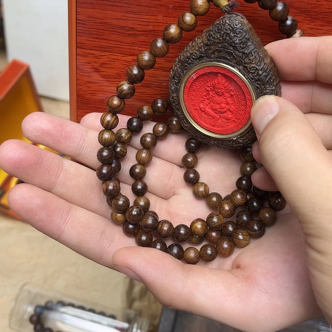 大叶紫檀（黑酸枝木类）