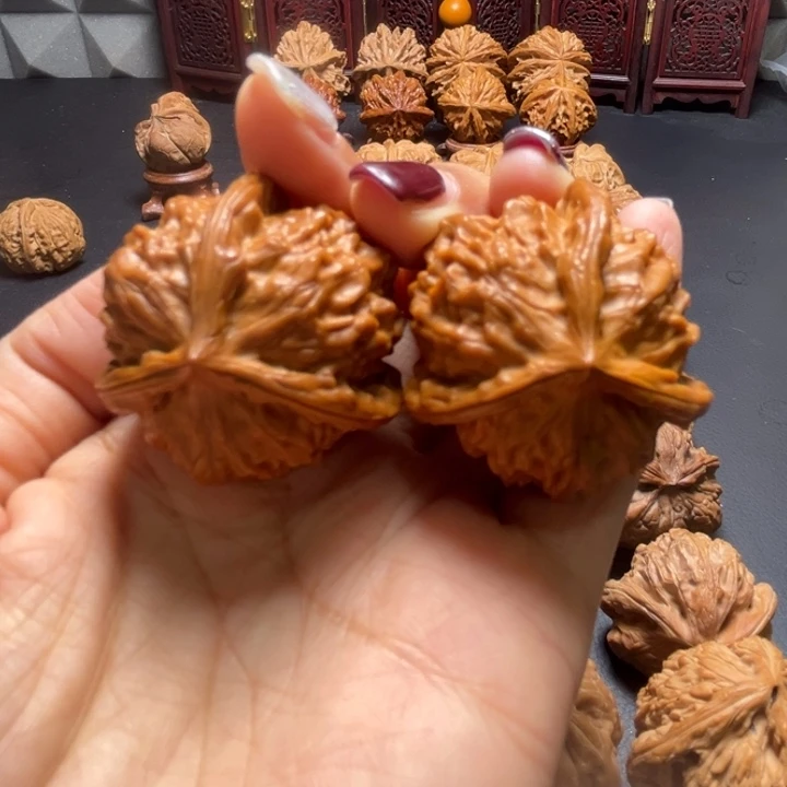 瓷娃娃小三棱手捻核桃哈哈哈哈哈哈