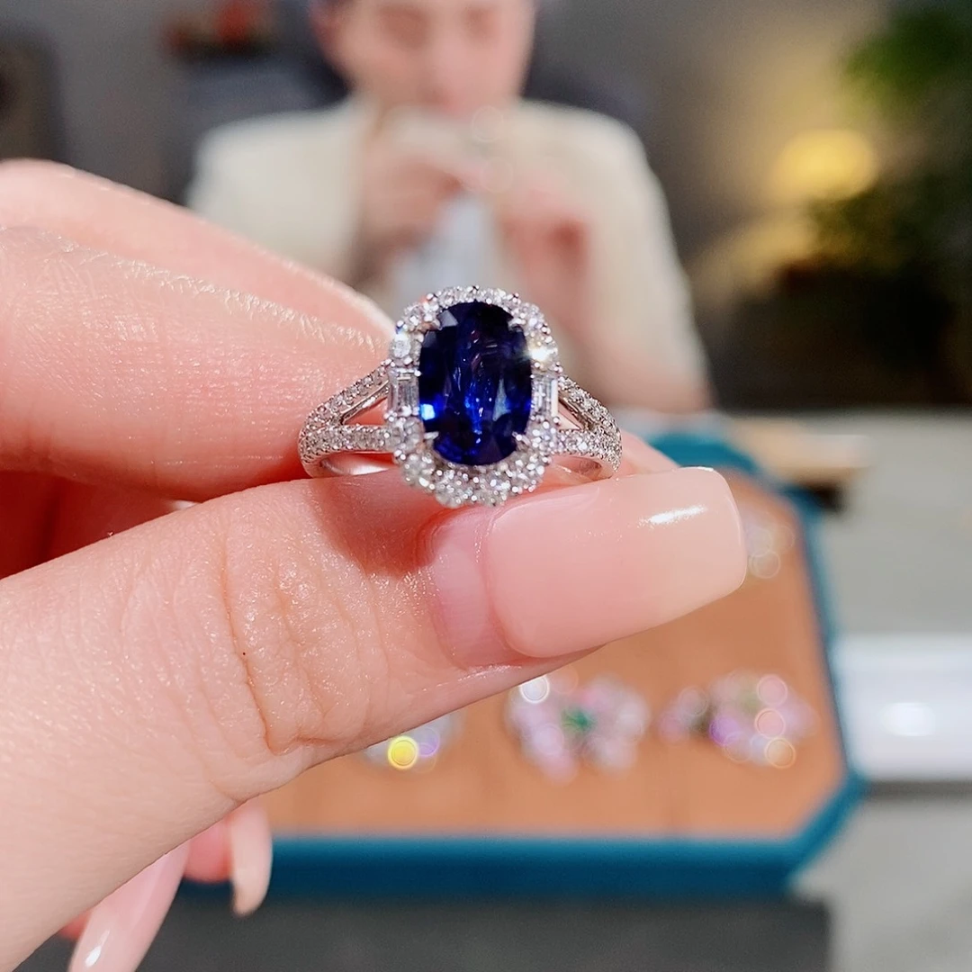 蓝宝石戒指18K金镶嵌2.02ct皇家蓝aigs
