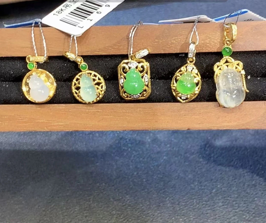 18K 翡翠A货翡翠吊坠 4 团购  多样性发其一