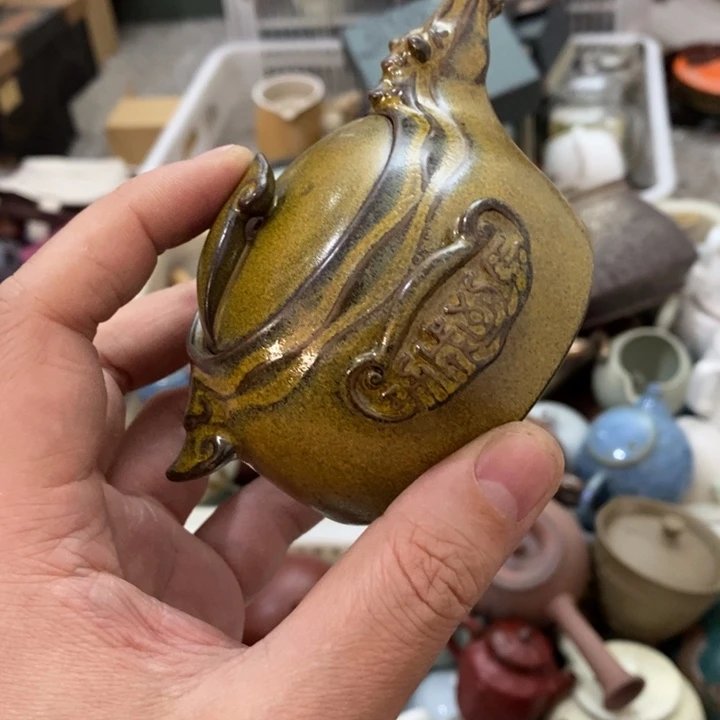 陶瓷艺术品及陶瓷壶