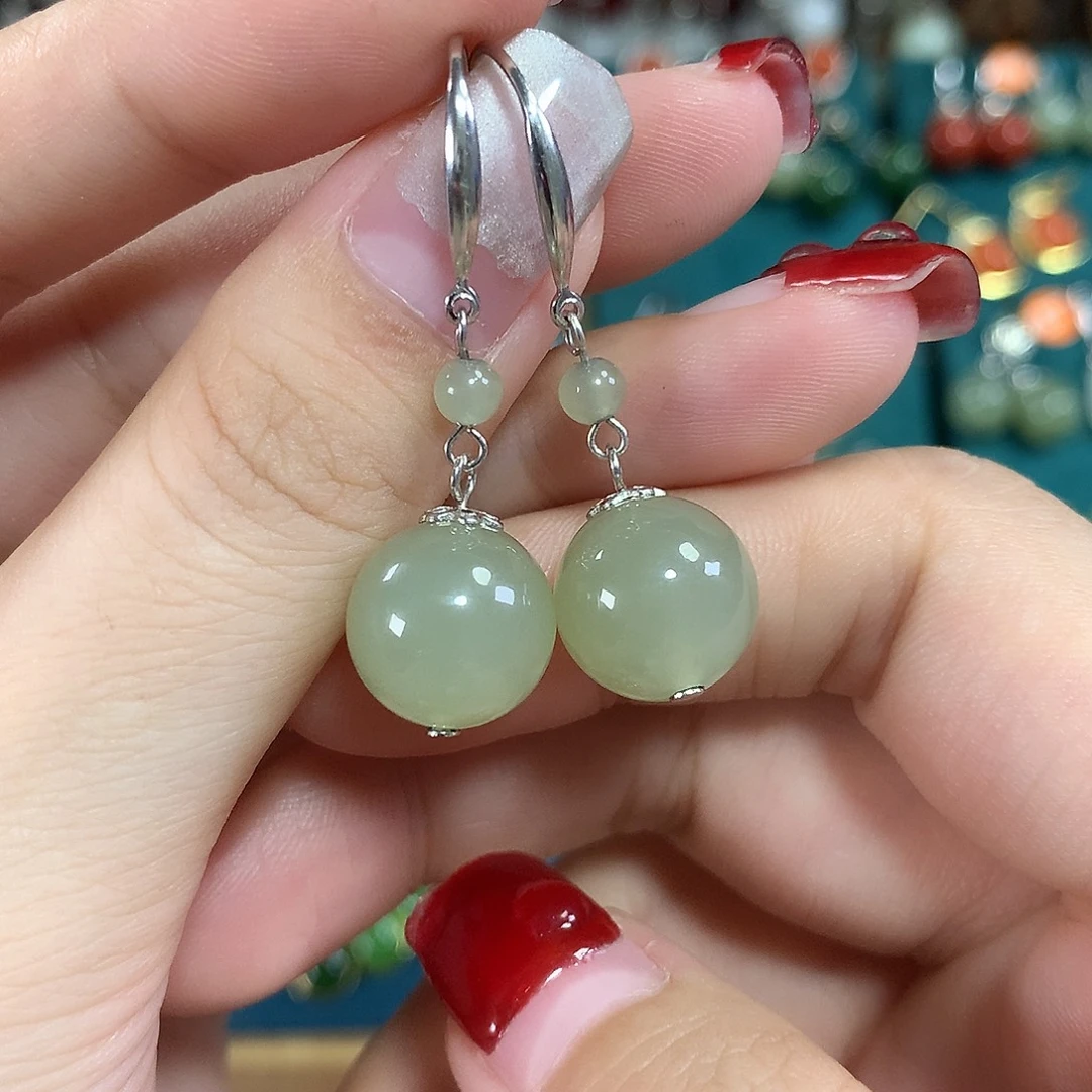 和田玉银S925镶嵌耳饰天然和田玉卡12m左右