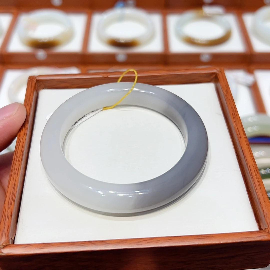 未镶嵌手镯和田玉白冰烟紫半山水