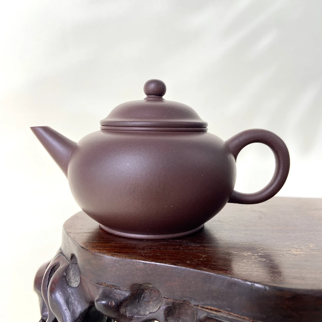 宜兴手工紫砂陶 （万旭霞）160cc茶壶GS4208-25