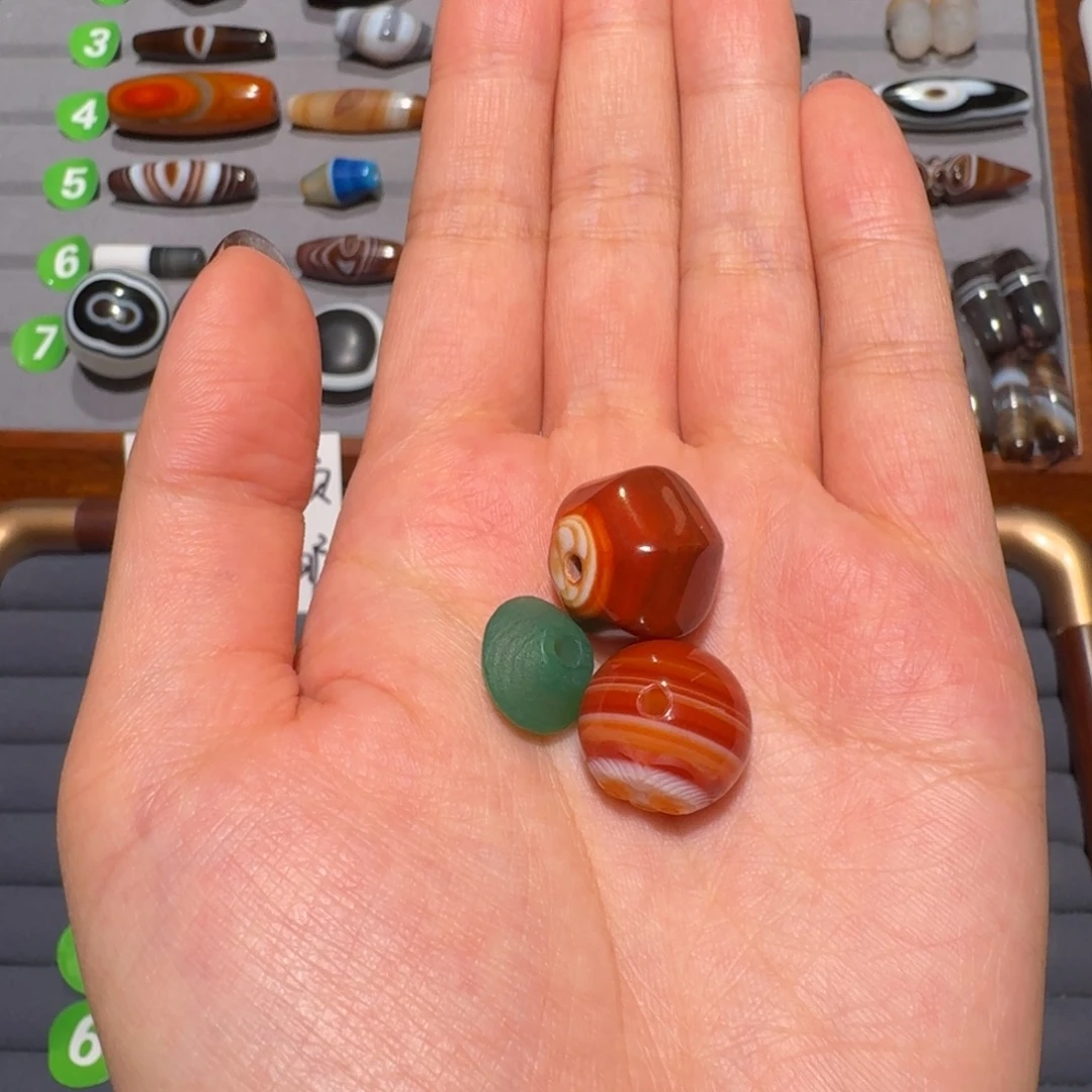 遗***铭玛瑙/玉髓未镶嵌珠宝半成品