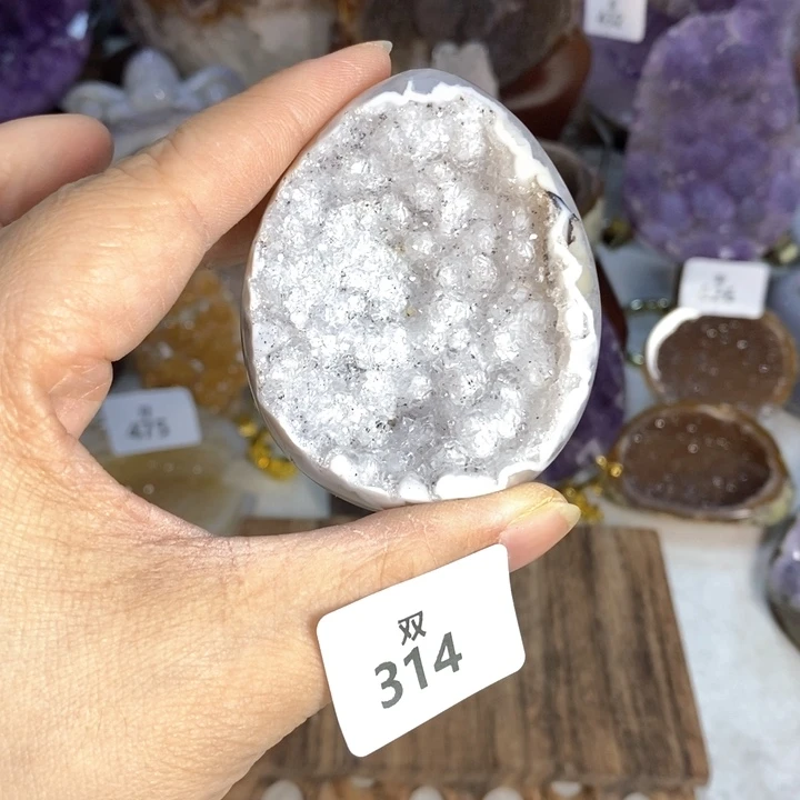 未镶嵌水晶大型摆件（非配饰）