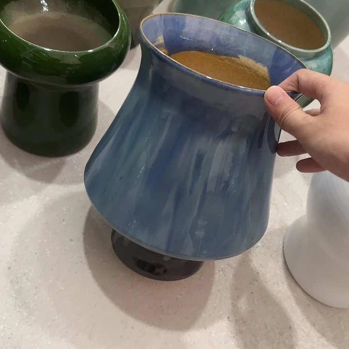 白泥花盆微瑕有孔