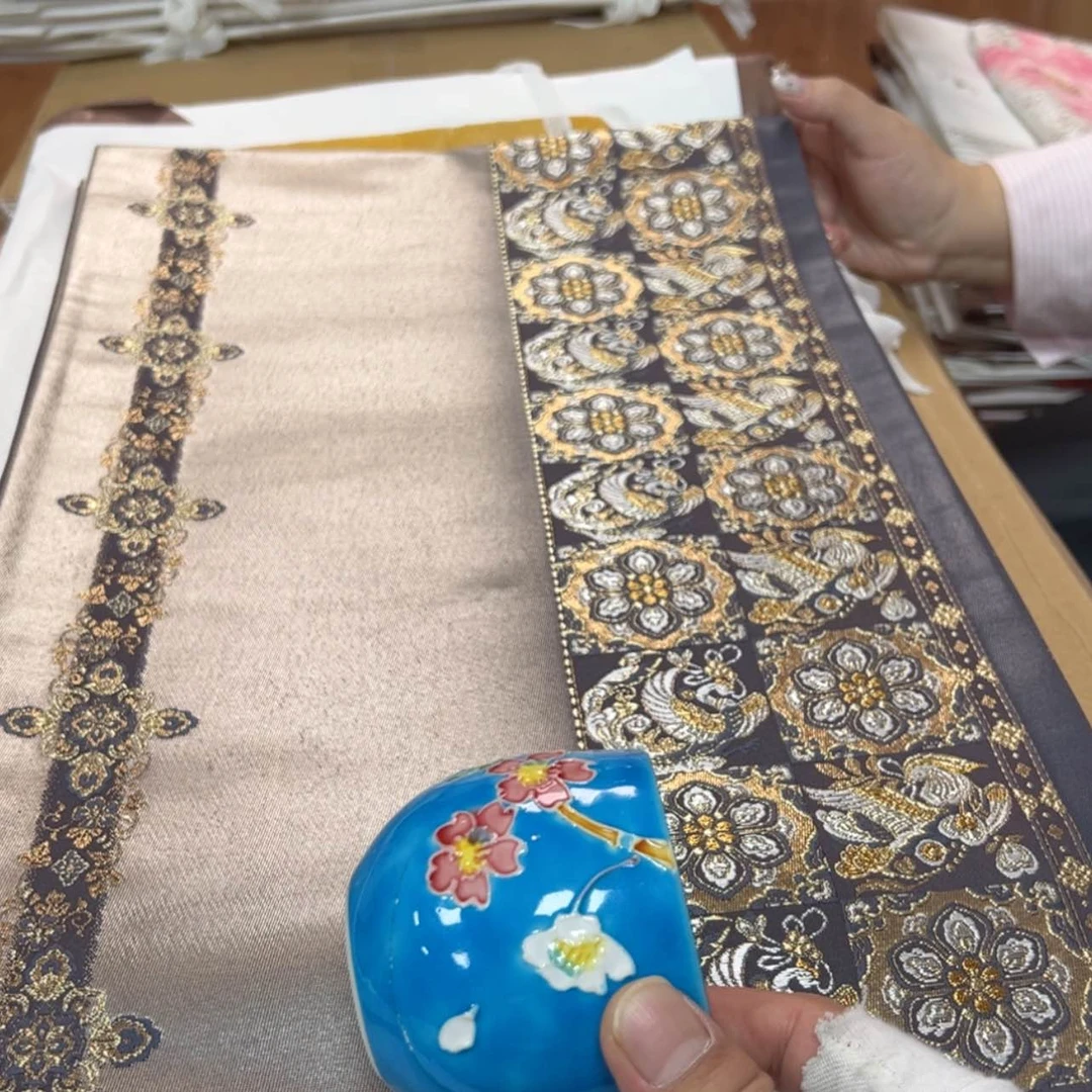 【闪购商品】?****?陶瓷马克杯带盖勺