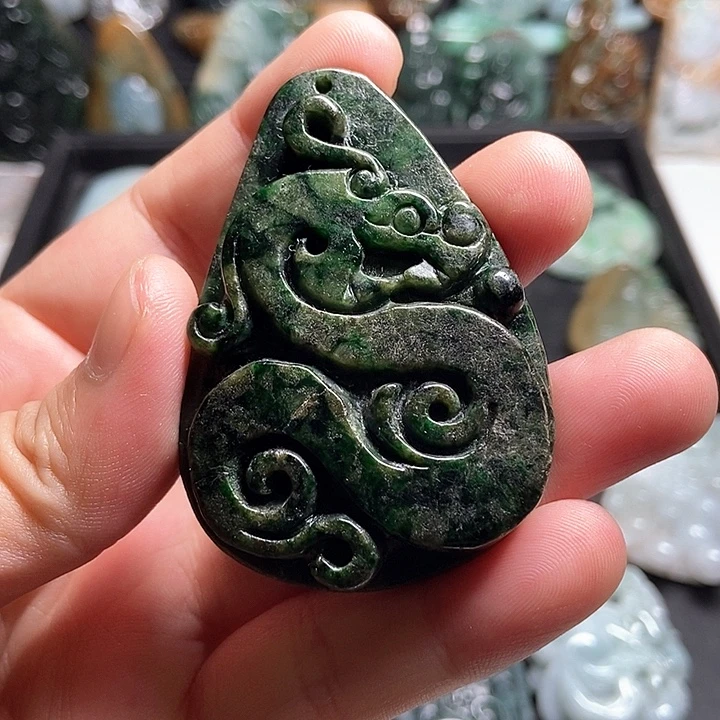 翡翠未镶嵌颈饰翡翠a货