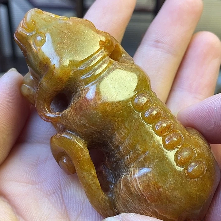 未镶嵌和田玉（糖玉）挂件