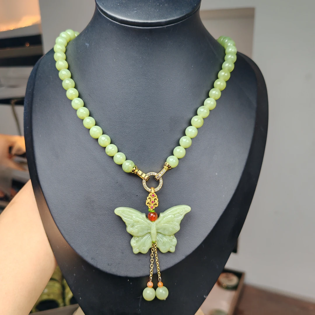卡10-岫玉上品精美湖水绿妈妈链蝴蝶流苏挂件