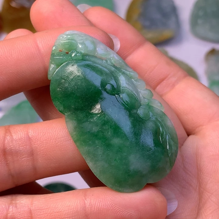 定制翡翠未镶嵌翡翠