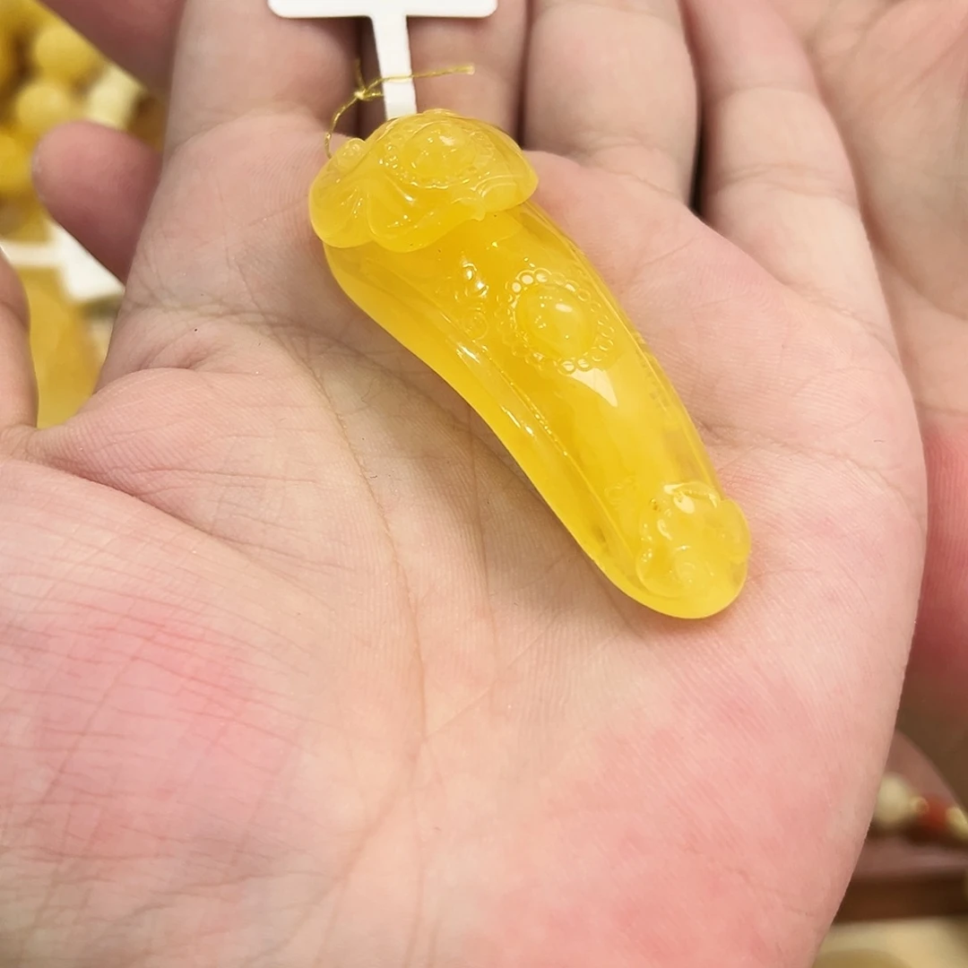 蜜蜡未镶嵌珠宝奇石