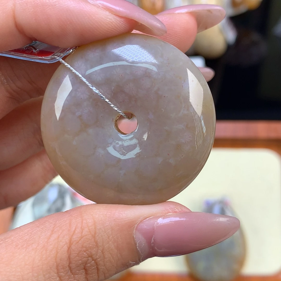 【闪购商品】颈饰未镶嵌硅化珊瑚（珊瑚玉）觉***C