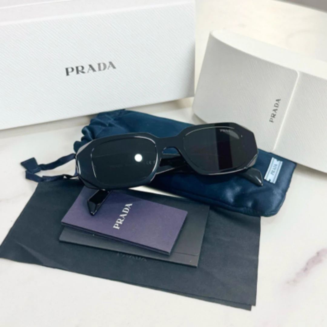 未使用 Prada/普拉达 黑色休闲墨镜，板材镜架醋酯纤维，12961896