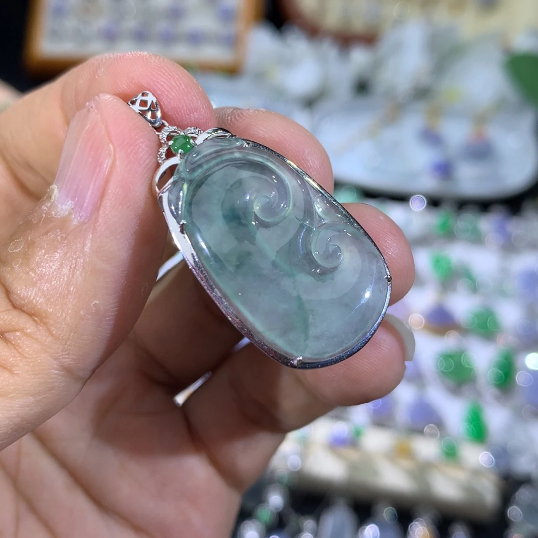 翡翠18K金镶嵌吊坠(不含链)