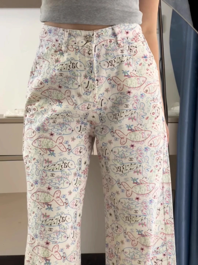 上身气质好辣妹！设计感满印小鱼百搭牛仔裤女夏日显高显腿直长裤