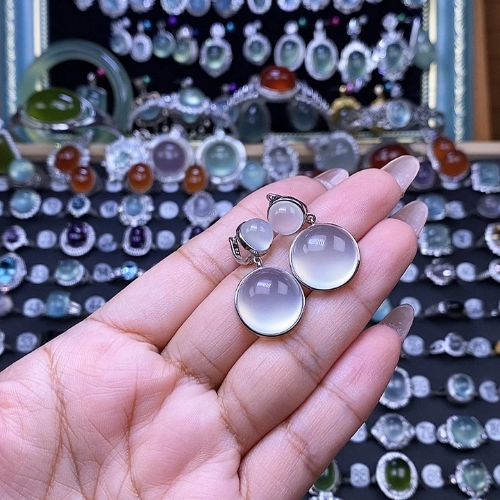 腊***梅岫玉银S925镶嵌耳扣