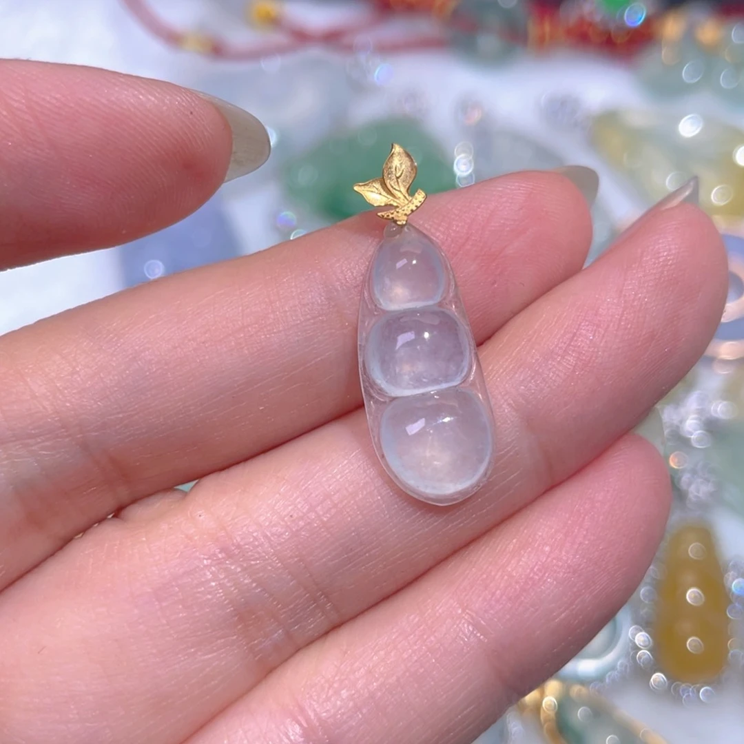 颈饰18K金镶嵌翡翠翡翠