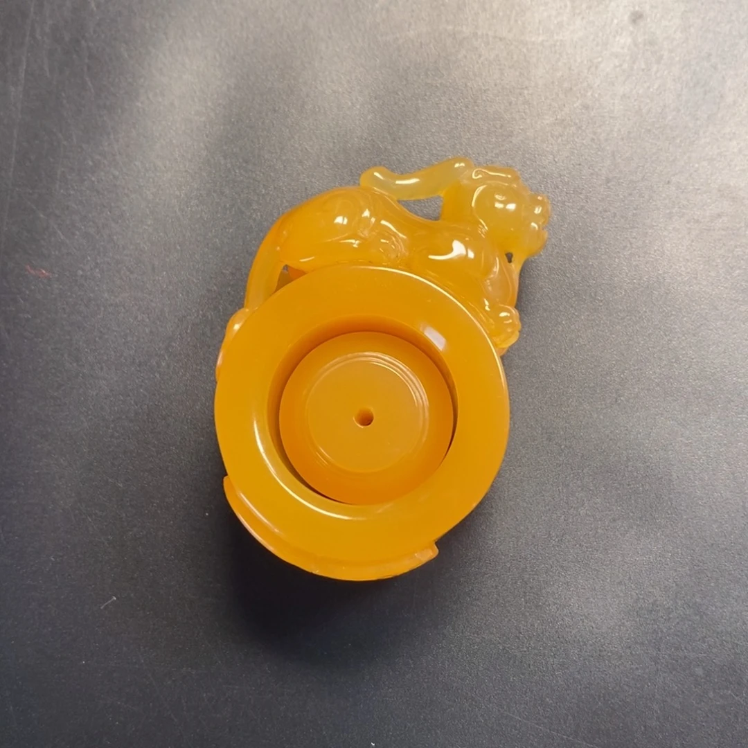 玖***”石英质玉（缅黄）未镶嵌颈饰