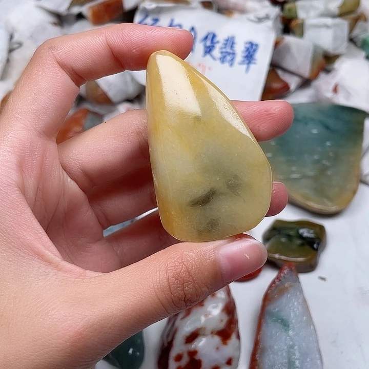 宁***佬翡翠未镶嵌颈饰翡翠
