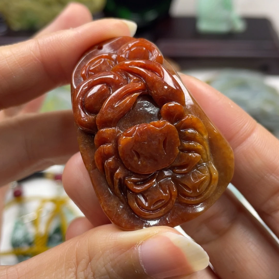 王***臻翡翠未镶嵌颈饰牌子