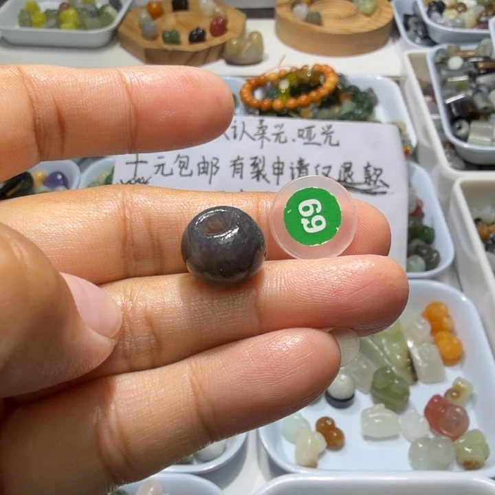 和田玉未镶嵌珠宝奇石