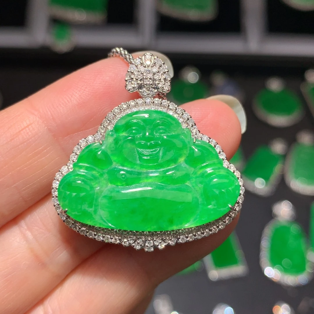 翡翠颈饰18K金镶嵌翡翠