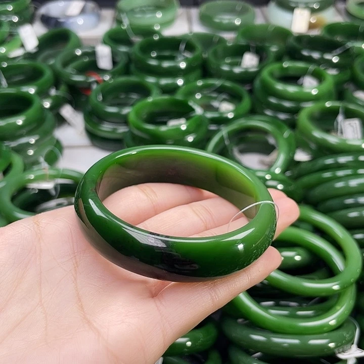 未镶嵌手镯和田玉（碧玉）