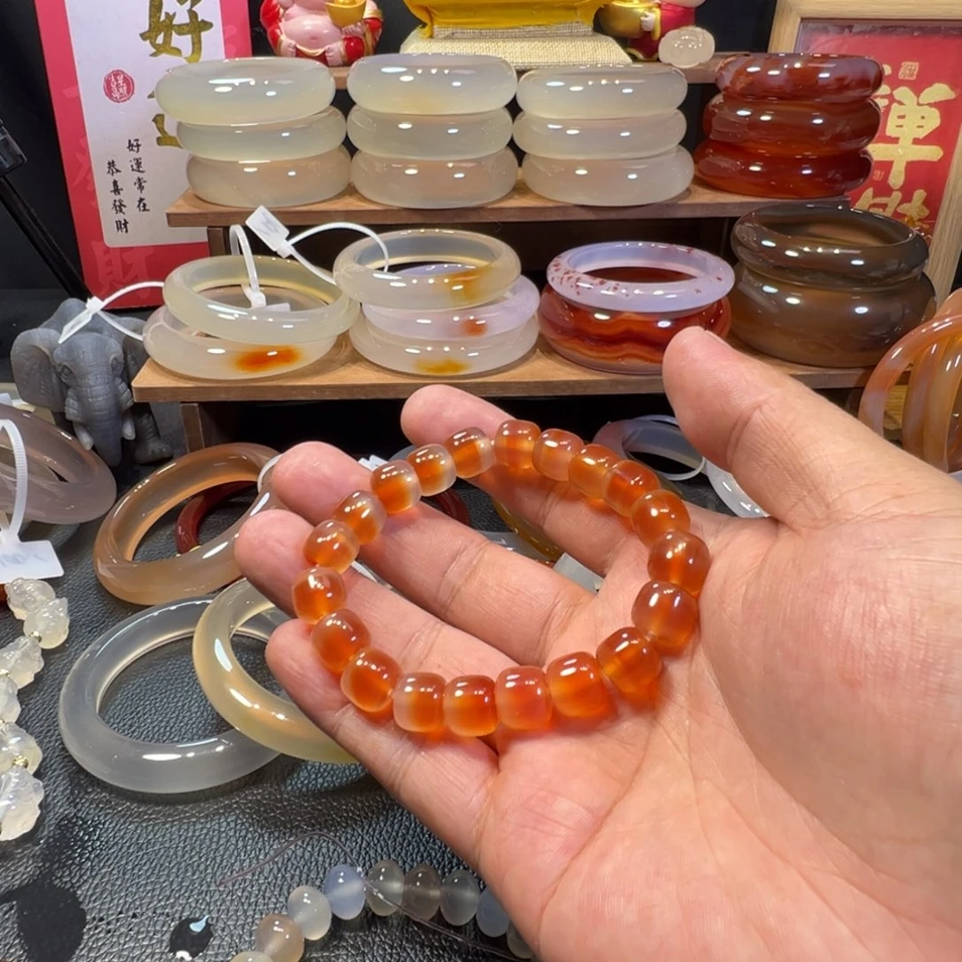艾***）手镯玛瑙/玉髓未镶嵌