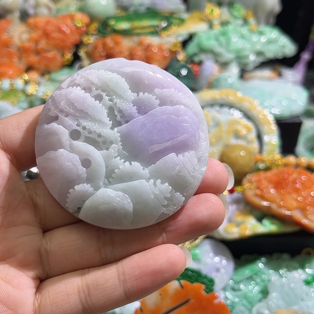 翡翠未镶嵌颈饰待编织