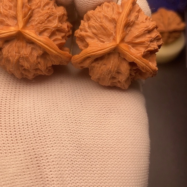 文玩核桃吊坠盘山