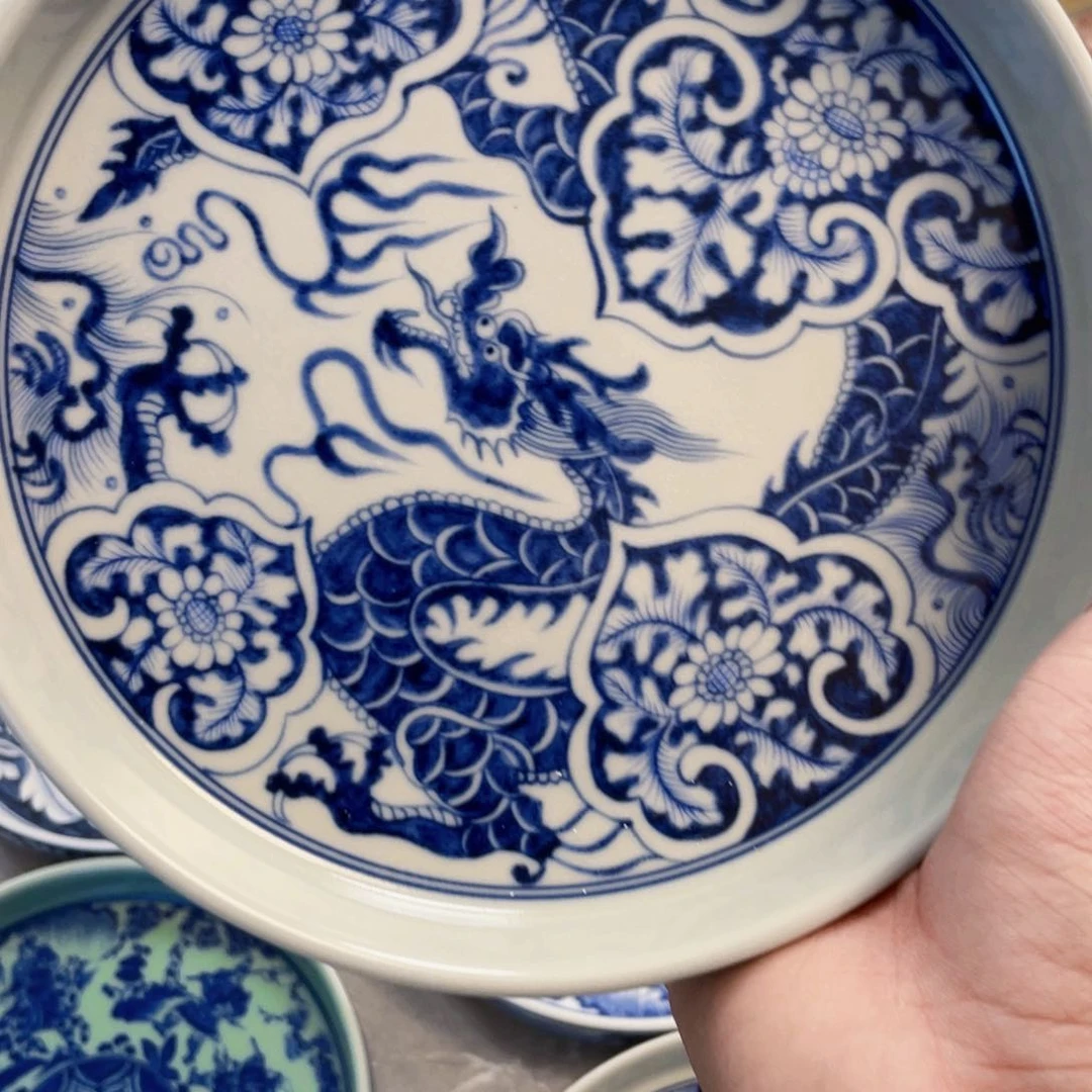 瓷片青花穿花龙壶承