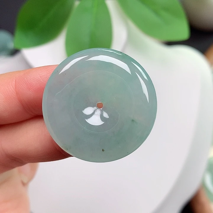 翡翠未镶嵌颈饰平安扣 28.7x5.1mm