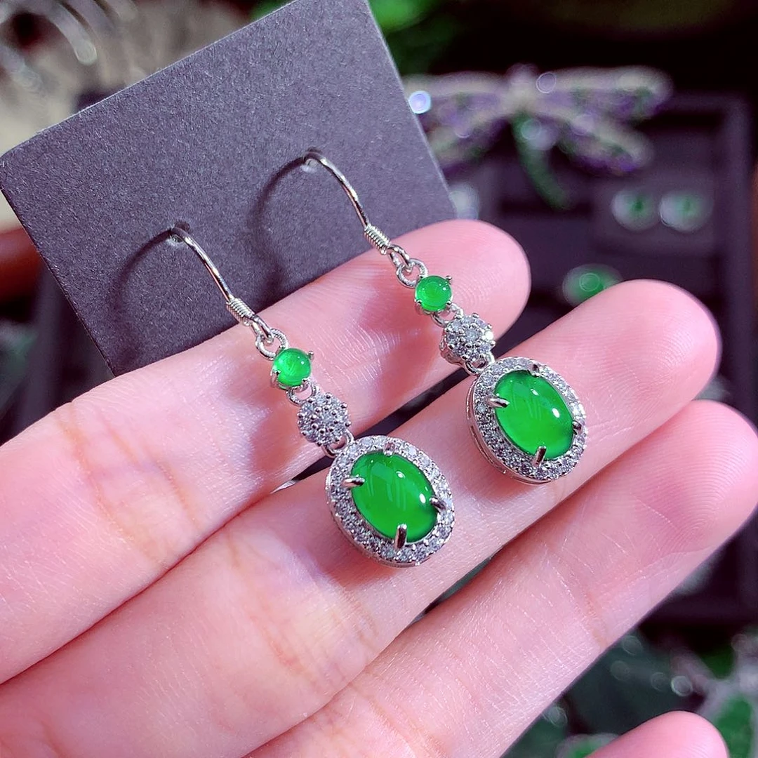 颈饰未镶嵌翡翠天然