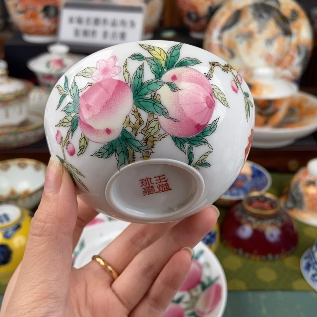 陶瓷的设计师是一个人
