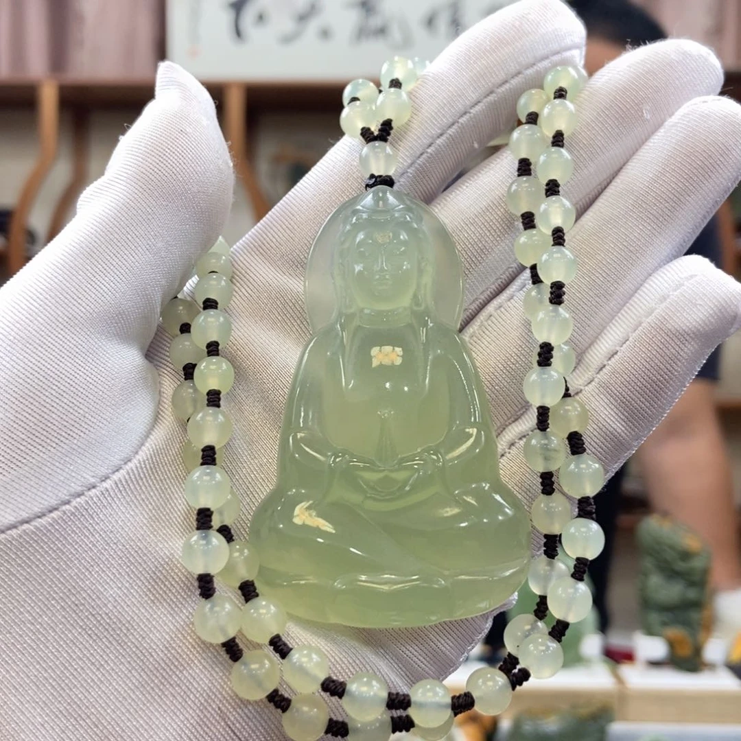 蛇纹石玉未镶嵌吊坠