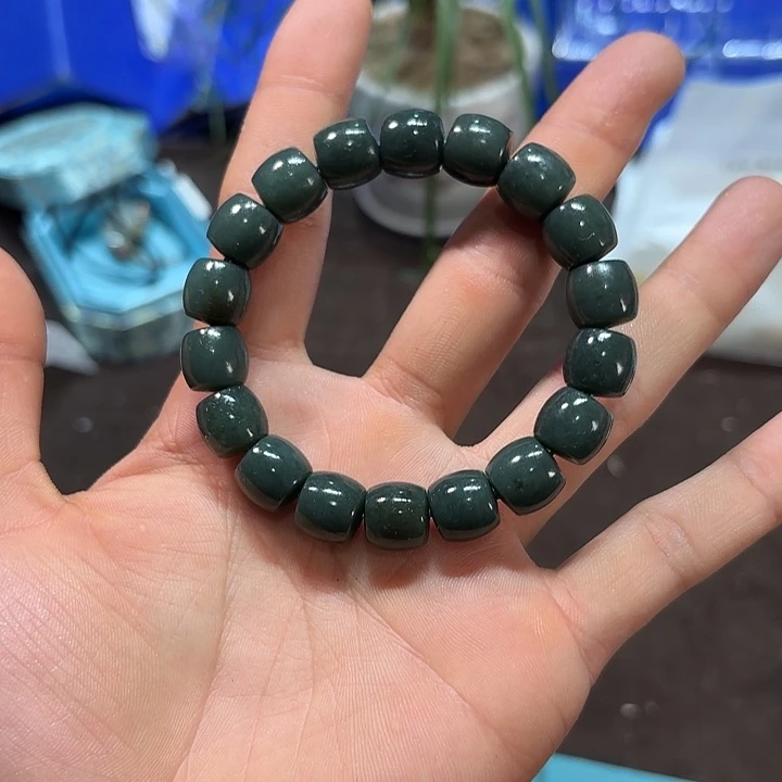 未镶嵌和田玉（糖玉）车挂