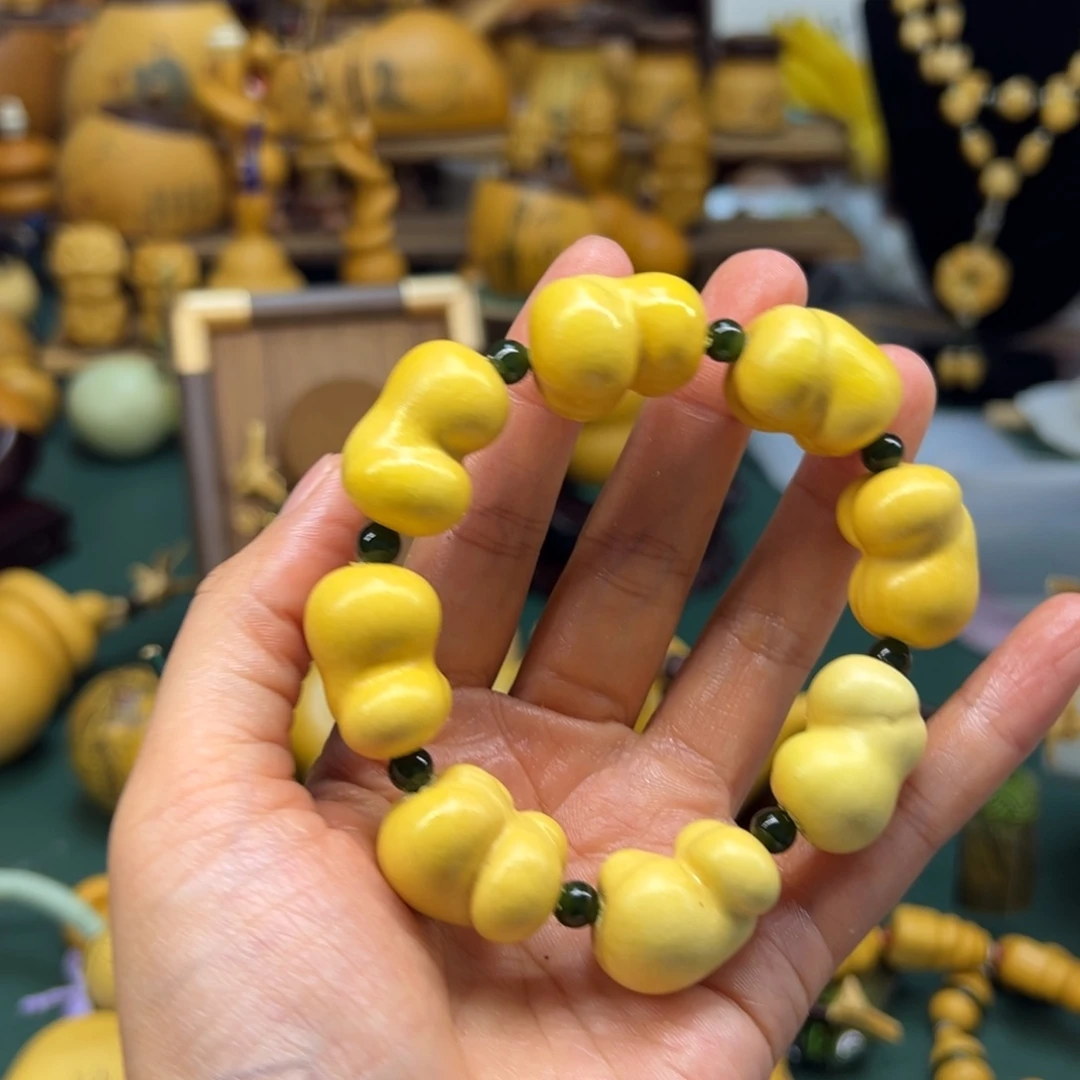 飞***r吐哦哦OKOKOK摸摸摸了