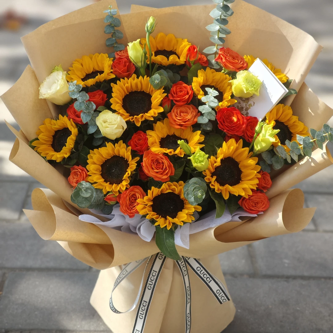 向阳而生~10朵向日葵送上辈男士领导送花上门
