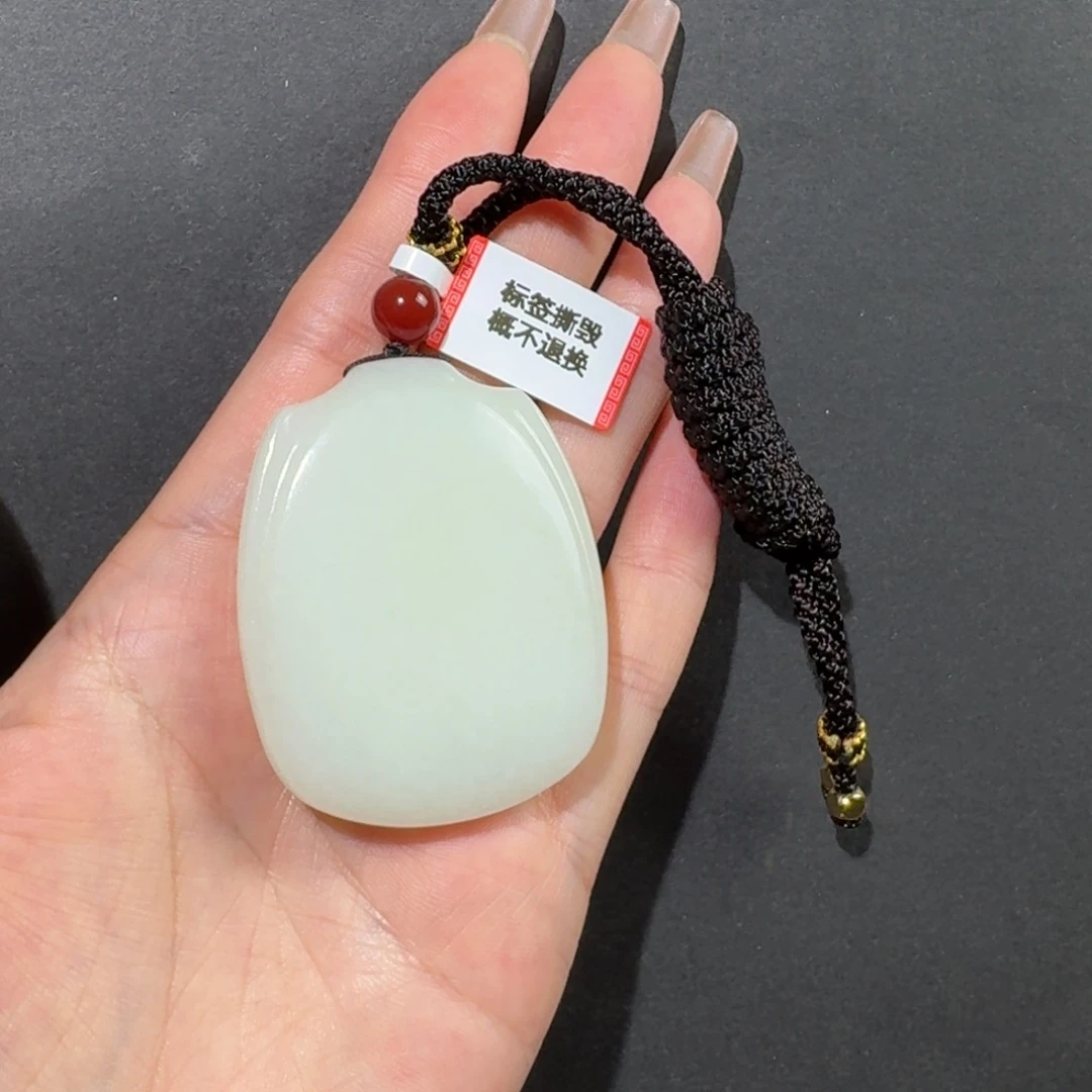 翡***缘颈饰未镶嵌和田玉