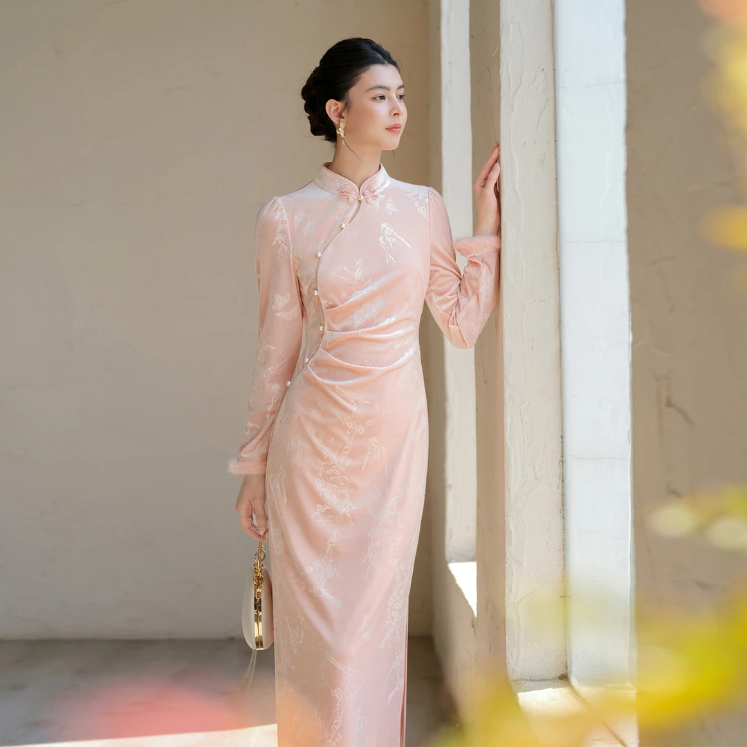 初蝉衣事新中式国风旗袍女25秋冬新款温婉丝绒感连衣裙609046-N