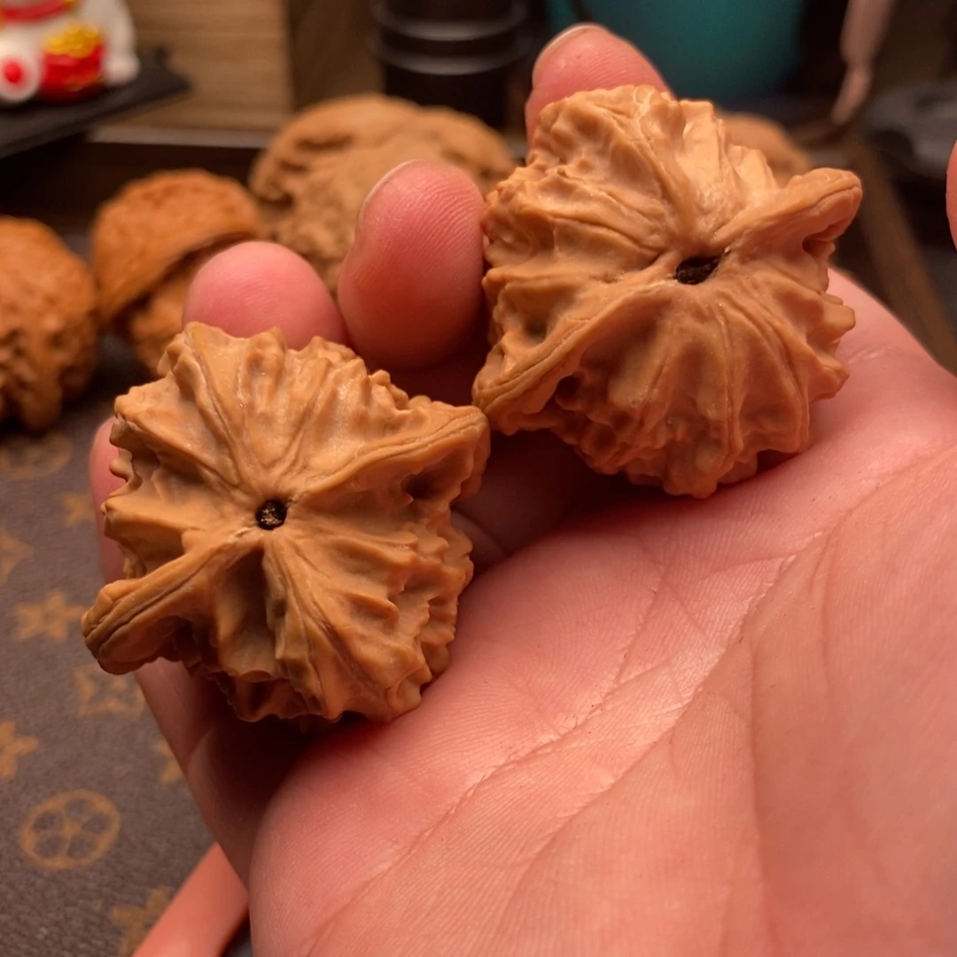 文玩核桃吊坠文玩