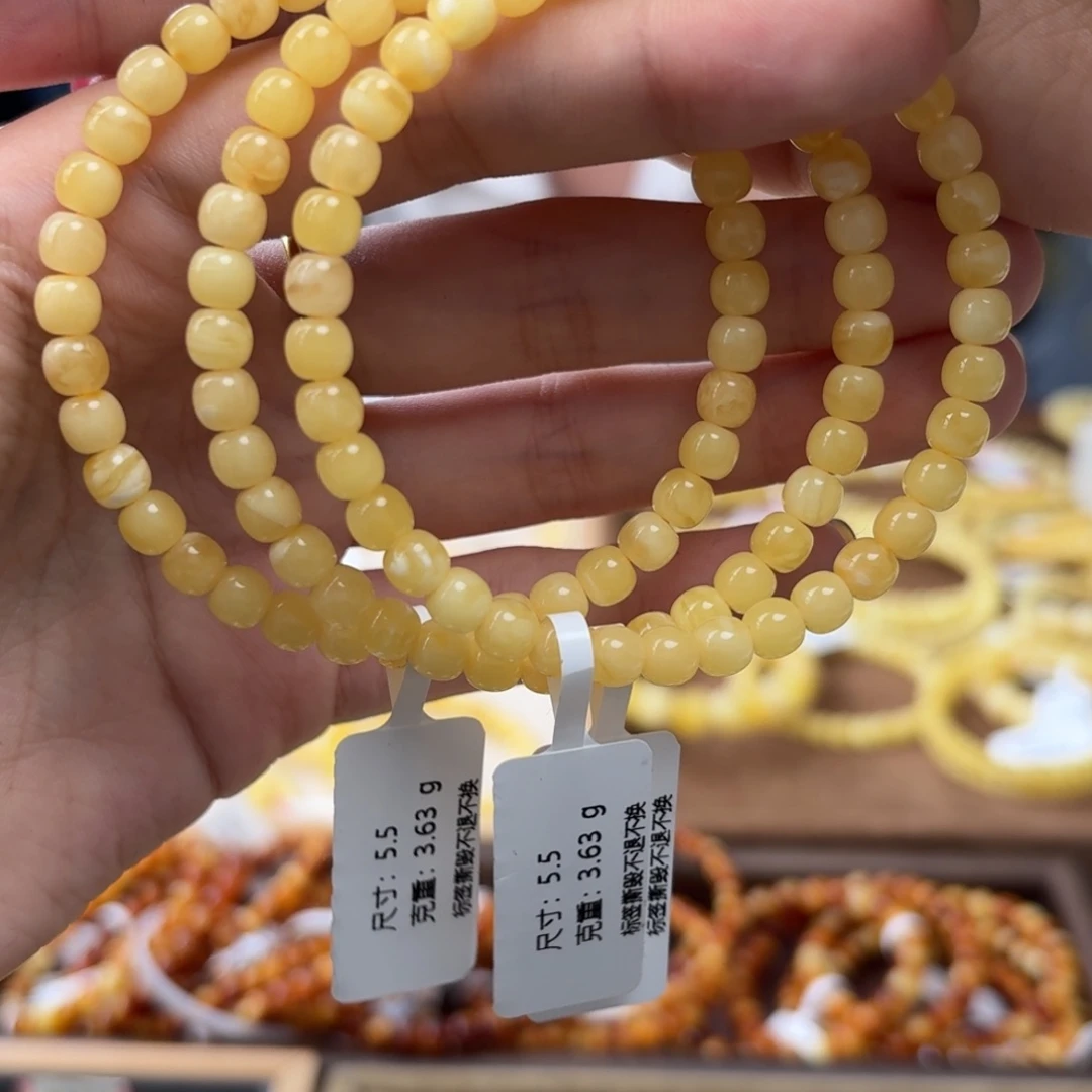 琥珀未镶嵌裸石多样性发其一