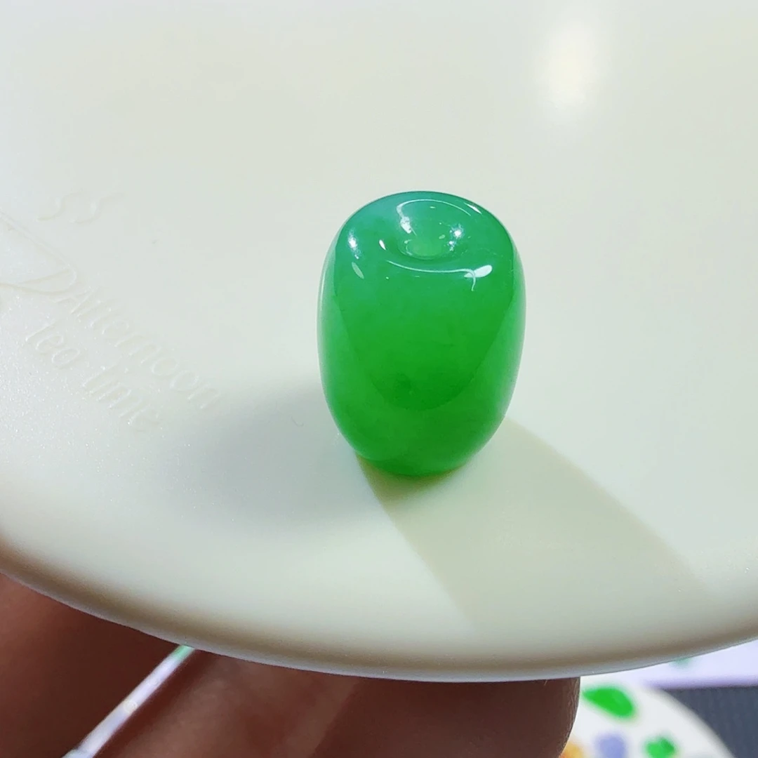 好***我翡翠未镶嵌颈饰桶珠（尾款）