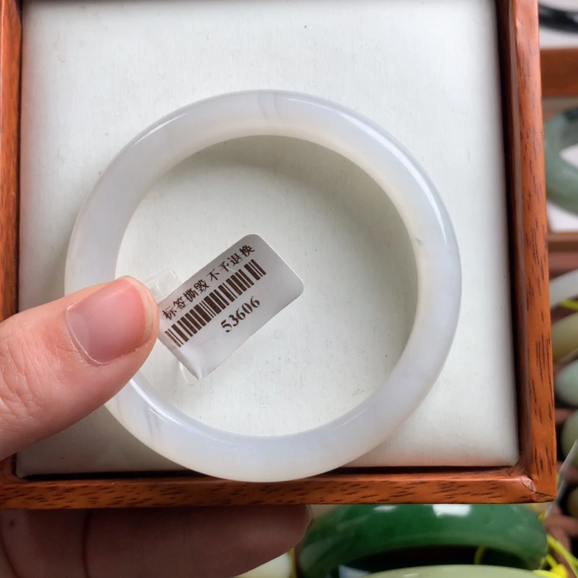 【闪购商品】和田玉手镯未镶嵌